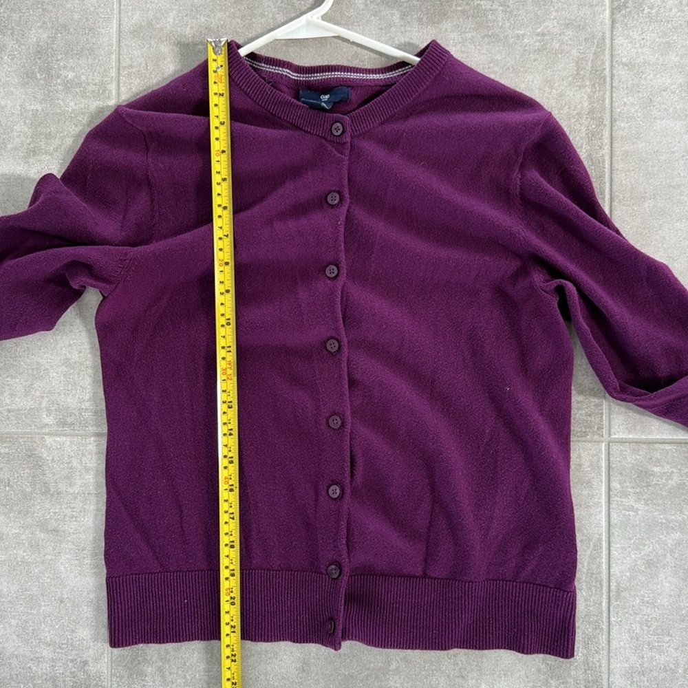 *LIKE NEW* GAP Plum Colored Cotton Button-Down Cardigan Sweater - Size M - Picture 6 of 8